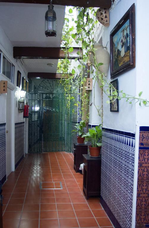Pension Santa Maria La Blanca Σεβίλλη Εξωτερικό φωτογραφία