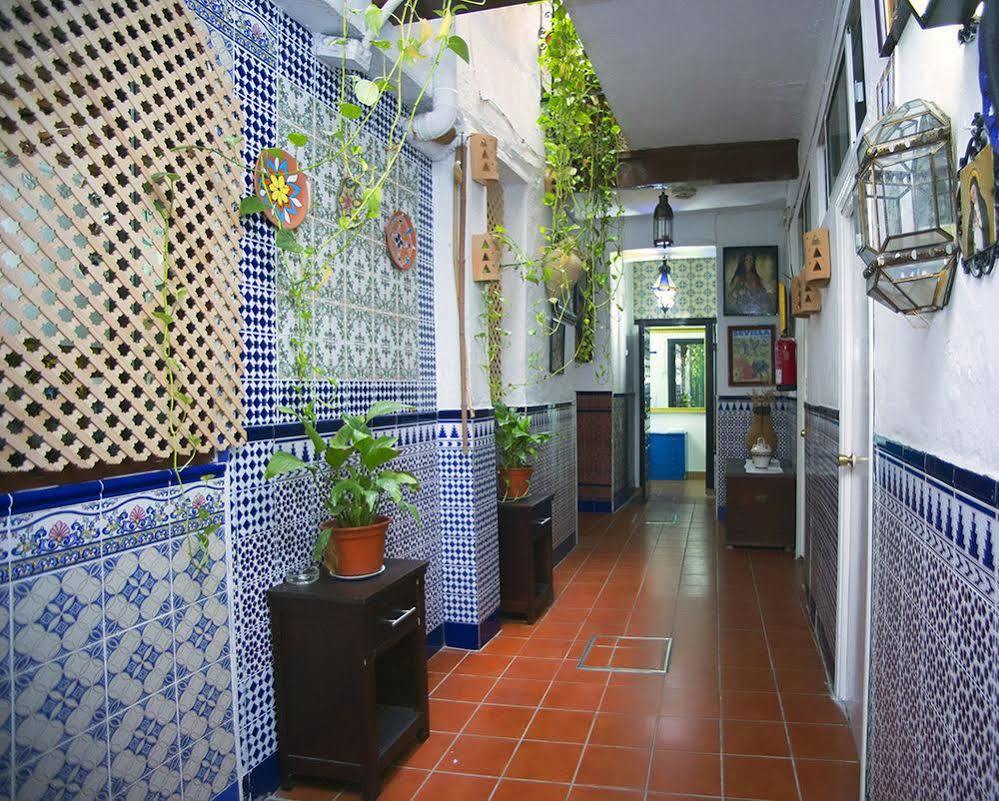 Pension Santa Maria La Blanca Σεβίλλη Εξωτερικό φωτογραφία